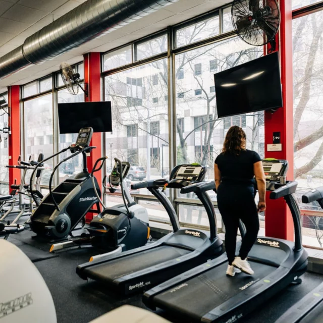 Good thing Brooks Street Gym is just a short walk away as the cold weather sets in! The perfect way to stay active this winter. ❄️🏋️♂️ #BrooksStreetGym #X01onCampus