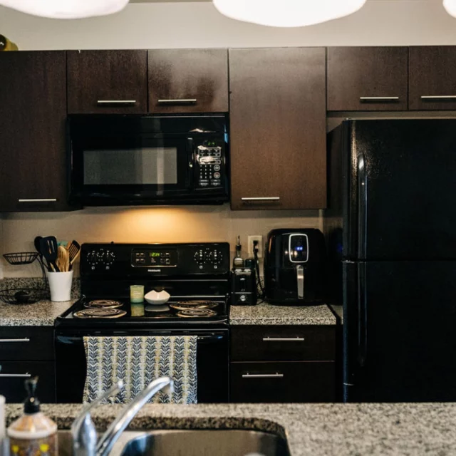This week, we’re feeling extra thankful for our amazing residents who make X01 feel like home 🍂💛 Whether you’re cooking up a holiday feast or just enjoying a break, the kitchen is the perfect place to make seasonal favorites. What’s your must-have dish this time of year?